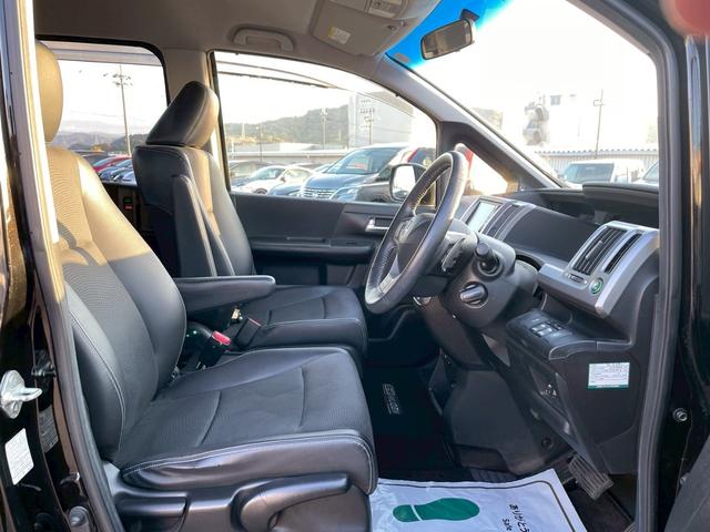 ステップワゴンスパーダ Ｚ　クールスピリット　車両品質評価書付き　両側パワースライドドア　クルーズコントロール　２列目アームレスト付きキャプテンシート　バックカメラ　オートライト　ＥＴＣ　ステアリングリモコン　３列目床下収納　スペアキー有（44枚目）