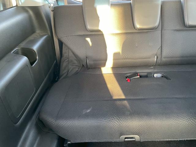 ステップワゴンスパーダ Ｚ　クールスピリット　車両品質評価書付き　両側パワースライドドア　クルーズコントロール　２列目アームレスト付きキャプテンシート　バックカメラ　オートライト　ＥＴＣ　ステアリングリモコン　３列目床下収納　スペアキー有（55枚目）