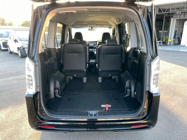 ステップワゴンスパーダ Ｚ　クールスピリット　車両品質評価書付き　両側パワースライドドア　クルーズコントロール　２列目アームレスト付きキャプテンシート　バックカメラ　オートライト　ＥＴＣ　ステアリングリモコン　３列目床下収納　スペアキー有（58枚目）