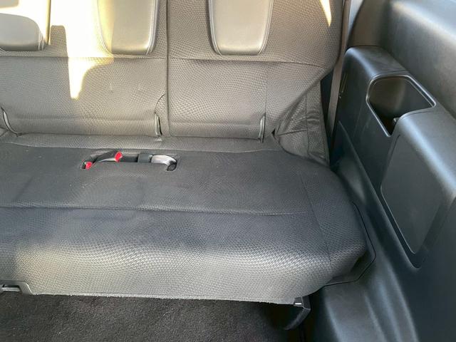 ステップワゴンスパーダ Ｚ　クールスピリット　車両品質評価書付き　両側パワースライドドア　クルーズコントロール　２列目アームレスト付きキャプテンシート　バックカメラ　オートライト　ＥＴＣ　ステアリングリモコン　３列目床下収納　スペアキー有（61枚目）