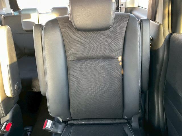 ステップワゴンスパーダ Ｚ　クールスピリット　車両品質評価書付き　両側パワースライドドア　クルーズコントロール　２列目アームレスト付きキャプテンシート　バックカメラ　オートライト　ＥＴＣ　ステアリングリモコン　３列目床下収納　スペアキー有（65枚目）