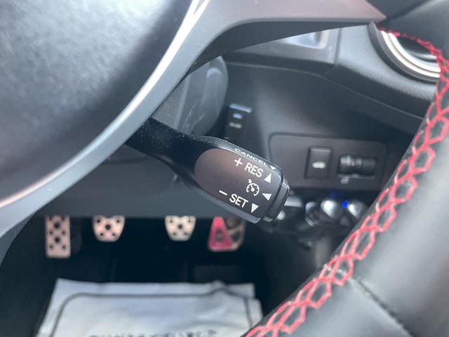 86 GTリミテッド 認定評価付車両 ワンオナー TRDエアロ バックカメラ クルーズコントロール フジツボマフラー ハーフレザーシート ETC フルセグチューナー リアスポイラー LEDヘッドライト(27枚目)