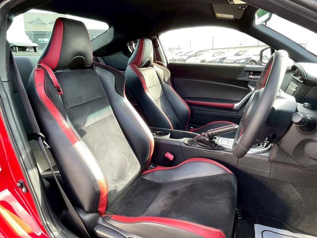 86 GTリミテッド 認定評価付車両 ワンオナー TRDエアロ バックカメラ クルーズコントロール フジツボマフラー ハーフレザーシート ETC フルセグチューナー リアスポイラー LEDヘッドライト(42枚目)