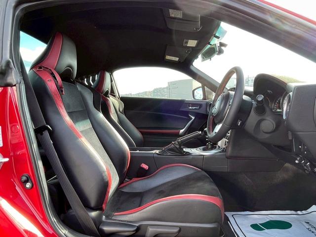86 GTリミテッド 認定評価付車両 ワンオナー TRDエアロ バックカメラ クルーズコントロール フジツボマフラー ハーフレザーシート ETC フルセグチューナー リアスポイラー LEDヘッドライト(47枚目)