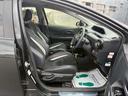 ☆運転席側シート☆車内の隅々まで徹底的にクリーニングを行っておりますので、内外装ともにきれいな状態です!お問合せはお早めに!
