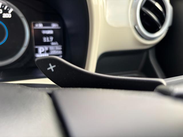 クロスビー ＨＹＢＲＩＤ　ＭＸ　３型　／　社用車　黒／白ツートンカラー　フロントシートヒーター　オートライト　パワーウインドー　キーレスエントリー　パドルシフト　純正１６インチアルミホイール　シート下収納ＢＯＸ　スズキ認定中古車　全国保証（25枚目）