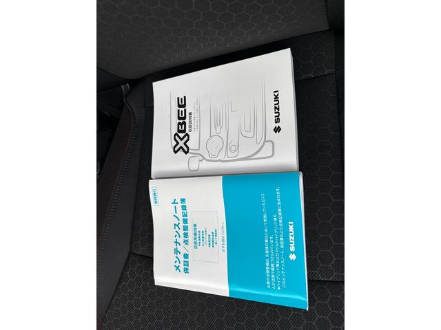 クロスビー ＨＹＢＲＩＤ　ＭＸ　３型　／　社用車　黒／白ツートンカラー　フロントシートヒーター　オートライト　パワーウインドー　キーレスエントリー　パドルシフト　純正１６インチアルミホイール　シート下収納ＢＯＸ　スズキ認定中古車　全国保証（60枚目）