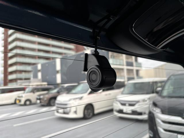 �݌Ɏԗ��͑��ɂ������I�悩�����為�Б��̎ԗ��������ɂȂ��Ă��������􂠂Ȃ��Ƀs�b�^���̂P�䂪�����Ƃ݂���܂�