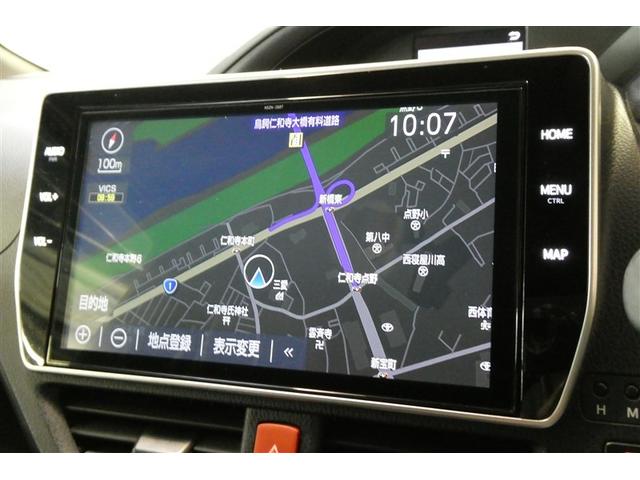 エスクァイア ハイブリッドＧｉプレミアムパッケジブラックテーラード　誤発進抑制機能　ＡＣ１００Ｖ　Ｂカメラ　スマートキー　ナビ＆ＴＶ　イモビライザー　ＬＥＤランプ　ＥＴＣ車載器　クルーズコントロール　アルミ　地デジ　横滑り防止装置　キーレス　ＡＢＳ　ＤＶＤ再生（18枚目）