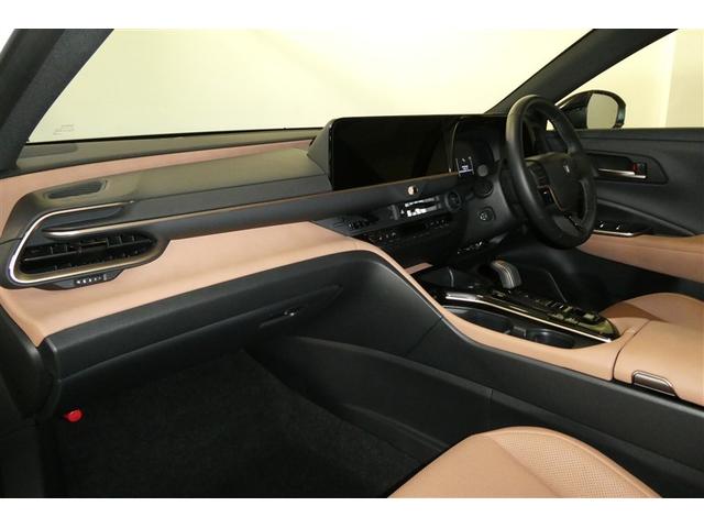 クラウンスポーツ Ｚ　ＡＷＤ　フルセグテレビ　ＥＴＣ車載器　ＴＶナビ　クルコン　横滑り防止装置　エアバッグ　本革　ＡＣ１００Ｖ　ミュージックプレイヤー接続可　メモリナビ　ドラレコ　キーレス　盗難防止装置　ＡＢＳ　アルミ（12枚目）