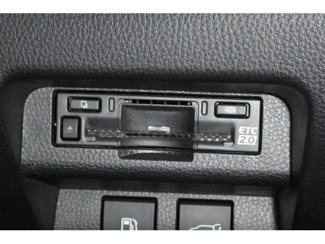 クラウンスポーツ Ｚ　ＡＷＤ　フルセグテレビ　ＥＴＣ車載器　ＴＶナビ　クルコン　横滑り防止装置　エアバッグ　本革　ＡＣ１００Ｖ　ミュージックプレイヤー接続可　メモリナビ　ドラレコ　キーレス　盗難防止装置　ＡＢＳ　アルミ（27枚目）