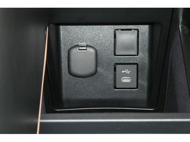 クラウンスポーツ Ｚ　ＡＷＤ　フルセグテレビ　ＥＴＣ車載器　ＴＶナビ　クルコン　横滑り防止装置　エアバッグ　本革　ＡＣ１００Ｖ　ミュージックプレイヤー接続可　メモリナビ　ドラレコ　キーレス　盗難防止装置　ＡＢＳ　アルミ（29枚目）