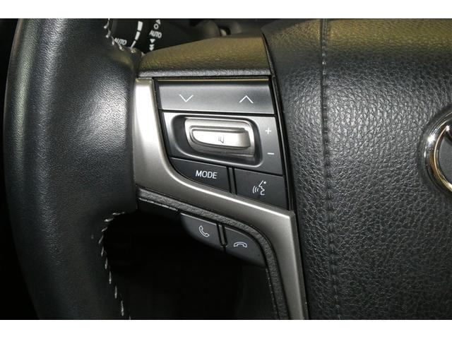 ランドクルーザープラド ＴＸ　Ｌパッケージ　リアカメラ　スマートキ　盗難防止　キーレスエントリー　ＥＴＣ装備　３列席　ＤＶＤ再生可　エアロ付き　エアコン　ＬＥＤランプ　レザー　アルミホイール　パートタイム４ＷＤ　横滑り防止システム　フルＴＶ（20枚目）