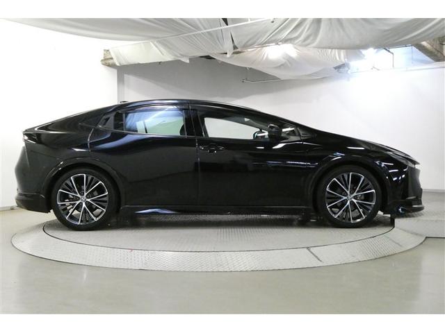 プリウス Ｚ　リアカメラ　プリクラッシュ　ＰＷシート　エアロ　メモリナビ　ＡＣ１００Ｖ電源　ＬＥＤランプ　ナビ・ＴＶ　オートクルーズ　アルミホイール　ＡＣ　運転席エアバッグ　横滑り防止装置　ＥＴＣ付　キーレス（5枚目）