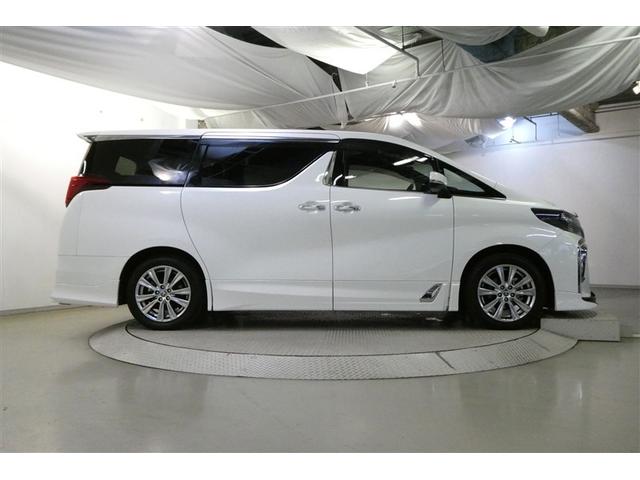 アルファード 2.5S タイプゴールドII LEDランプ Bカメラ スマートキ AC100V フルセグTV 盗難防止システム ダブルエアコン 助手席エアバッグ ETC DVD エアロ オートクルーズ 3列シート ミュージックプレイヤー接続可(5枚目)