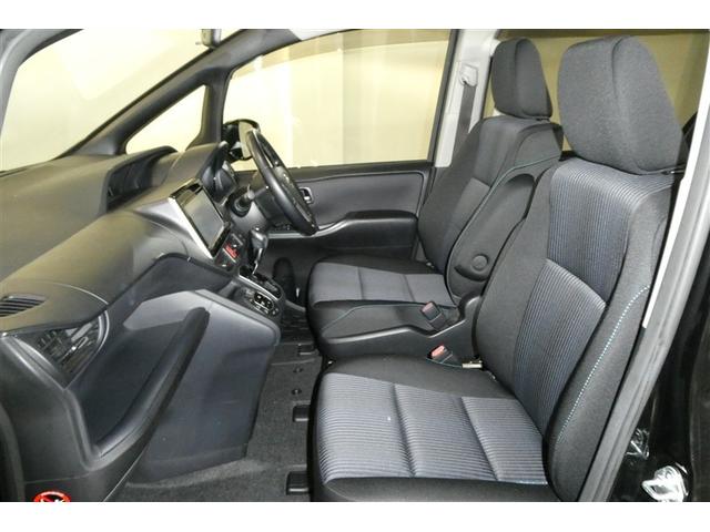 ヴォクシー ＺＳ　両電動スライドドア　地デジ　盗難防止システム　オートエアコン　ダブルエアバッグ　ＤＶＤ再生可　ＥＴＣ　ＬＥＤヘッドライト　キーレスエントリー　メモリーナビ　ナビＴＶ　３列シート　リアオートエアコン（12枚目）