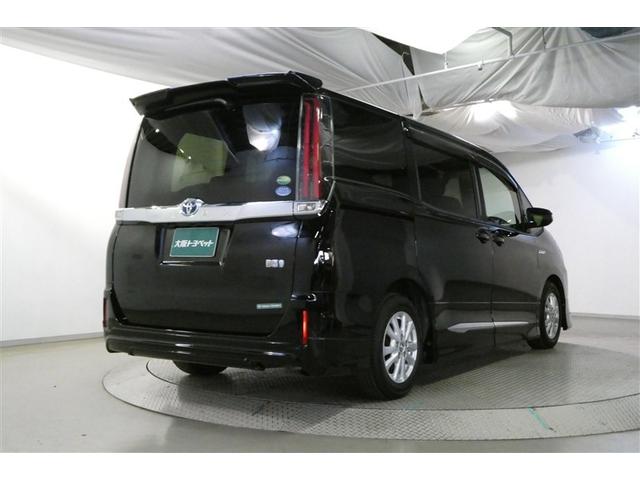 ノア ハイブリッドＧ　Ｒカメラ　スマートキー＆プッシュスタート　ＬＥＤへッドライト　地デジ　イモビライザー　Ｗエアコン　パワーウインドウ　アルミ　クルコン　エアバッグ　横滑り防止　ＤＶＤ再生機能　フルフラット　パワステ（8枚目）