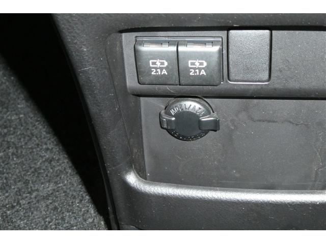 ノア ハイブリッドＧ　Ｒカメラ　スマートキー＆プッシュスタート　ＬＥＤへッドライト　地デジ　イモビライザー　Ｗエアコン　パワーウインドウ　アルミ　クルコン　エアバッグ　横滑り防止　ＤＶＤ再生機能　フルフラット　パワステ（24枚目）