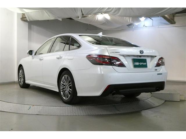 クラウンハイブリッド Ｓ　バックガイドモニター　メモリーナビゲーション　地デジＴＶ　ＥＴＣ車載器　電動シート　ＬＥＤヘッド　イモビライザー　メディアプレイヤー接続　横滑り防止装置　スマートキー　キーフリー　アルミホイール（6枚目）