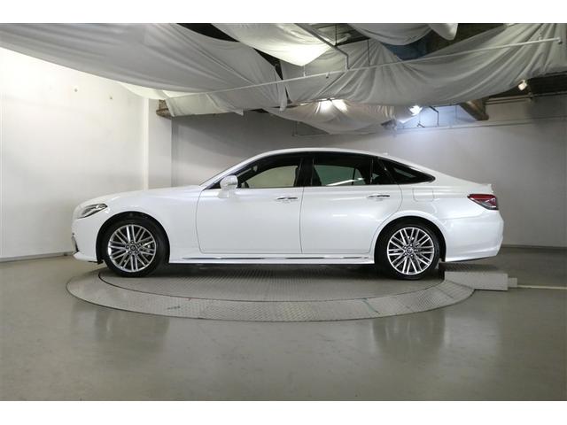 クラウンハイブリッド ＲＳ　ＬＥＤヘッドライト　クルコン　ＡＣ１００Ｖ　スマートエントリー　セキュリティーアラーム　Ｂカメラ　カーテンエアバッグ　横滑り防止　ＥＴＣ　ＴＶナビ　アルミ　ＡＵＸ　メモリーナビ　ＡＢＳ　ＰＷ　ＡＡＣ（4枚目）