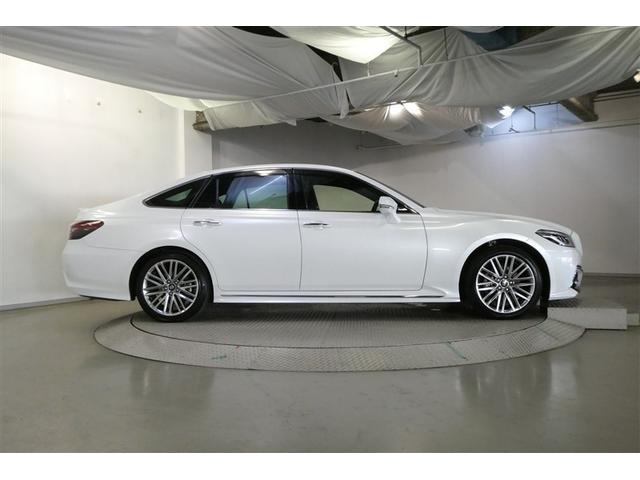 クラウンハイブリッド ＲＳ　ＬＥＤヘッドライト　クルコン　ＡＣ１００Ｖ　スマートエントリー　セキュリティーアラーム　Ｂカメラ　カーテンエアバッグ　横滑り防止　ＥＴＣ　ＴＶナビ　アルミ　ＡＵＸ　メモリーナビ　ＡＢＳ　ＰＷ　ＡＡＣ（5枚目）