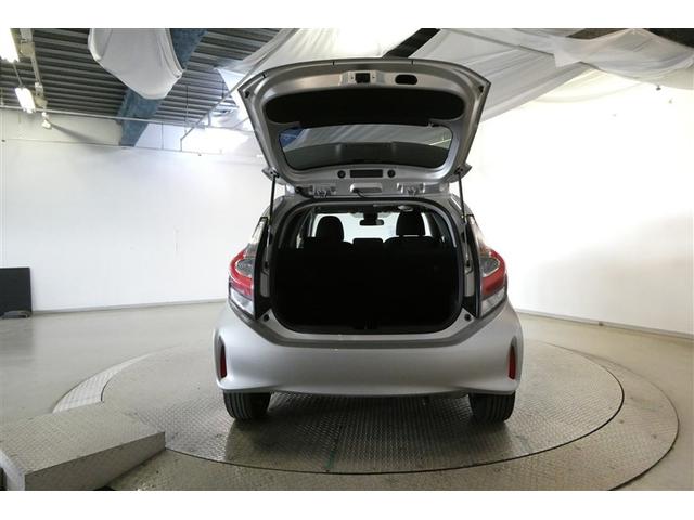 アクア Ｓ　キーレスエントリ　イモビ　ナビ＆ＴＶ　オートエアコン　デュアルエアバック　ＥＳＣ　Ｂカメラ　パワーウィンドウ　ＡＵＸ端子　ＥＴＣ　ＳＲＳ　ワンセグＴＶ　パワーステアリング　ＡＢＳ　メモリーナビ（9枚目）