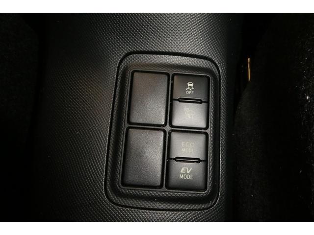 アクア Ｓ　キーレスエントリ　イモビ　ナビ＆ＴＶ　オートエアコン　デュアルエアバック　ＥＳＣ　Ｂカメラ　パワーウィンドウ　ＡＵＸ端子　ＥＴＣ　ＳＲＳ　ワンセグＴＶ　パワーステアリング　ＡＢＳ　メモリーナビ（23枚目）