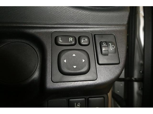 アクア Ｓ　キーレスエントリ　イモビ　ナビ＆ＴＶ　オートエアコン　デュアルエアバック　ＥＳＣ　Ｂカメラ　パワーウィンドウ　ＡＵＸ端子　ＥＴＣ　ＳＲＳ　ワンセグＴＶ　パワーステアリング　ＡＢＳ　メモリーナビ（29枚目）