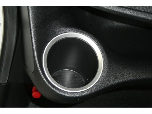 シエンタ ハイブリッドＧ　クエロ　カーテンエアバッグ　地デジＴＶ　盗難防止　横滑り防止　ＬＥＤライト　クルコン　スマートキー　ＥＴＣ　バックモニタ　ＤＶＤ　オ－トエアコン　メモリ－ナビ　エアバッグ　ＡＷ　３列シート　ナビ＆ＴＶ　ＡＢＳ（33枚目）