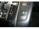 ２．５Ｓ　Ａパッケージ　プリクラッシュセーフティー　地デジ　キーフリー　ナビ＆ＴＶ　ＬＥＤヘッドライト　フルフラット　ＡＷ　クルコン　エアバッグ　横滑り防止　イモビライザ　リアエアコン　ＡＢＳ　ＥＴＣ　三列シート　エアロ（24枚目）