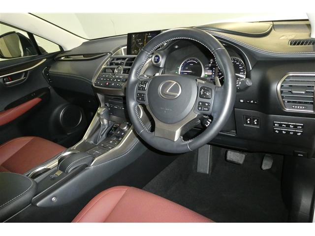 ＮＸ ＮＸ３００ｈ　バージョンＬ　電動パワーシート　地デジ　ＡＣ１００Ｖ　黒革シート　ＡＵＸ　エアコン　ナビ＆ＴＶ　ＬＥＤライト　Ｂカメラ　アルミ　エアバッグ　ＡＢＳ　横滑り防止機能　キーレス　ＥＴＣ　スマートキー　ドラレコ　自動追従（9枚目）