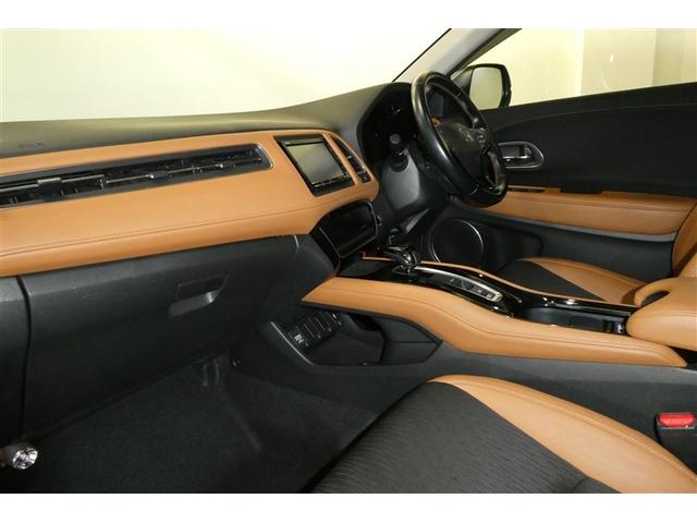 ヴェゼル ハイブリッドZ・ホンダセンシング レーダーサポート DVD再生機能 横滑り防止システム バックアイカメラ 盗難防止装置 フルセ スマ-トキ- パワーウィンド サイドエアバッグ ハーフレザーS LEDライト アルミ ETC車載器 ABS(12枚目)