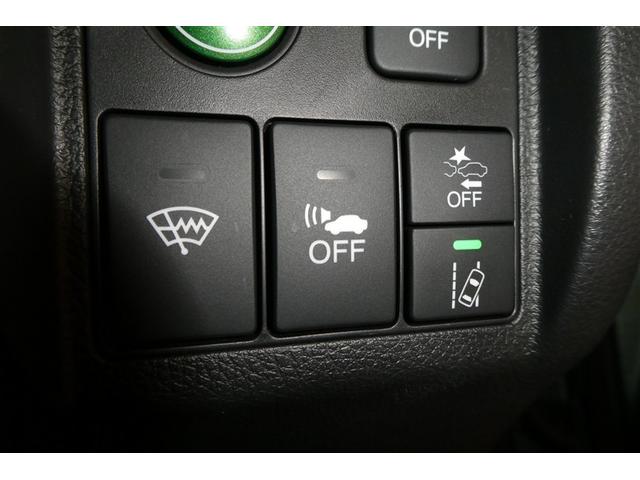 ヴェゼル ハイブリッドZ・ホンダセンシング レーダーサポート DVD再生機能 横滑り防止システム バックアイカメラ 盗難防止装置 フルセ スマ-トキ- パワーウィンド サイドエアバッグ ハーフレザーS LEDライト アルミ ETC車載器 ABS(17枚目)