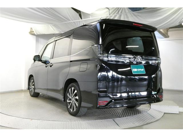 ヴォクシー Ｓ－Ｚ　ＤＶＤ再生機能　スマートキープッシュスタート　両側電動パワースライドドア　パワーウインドウ　ＥＴＣ車載器　ＬＥＤライト　デュアルエアコン　アルミホイール　盗難防止装置　横滑り防止機能　キーフリー（6枚目）