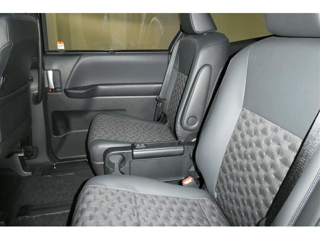 ヴォクシー Ｓ－Ｚ　ＤＶＤ再生機能　スマートキープッシュスタート　両側電動パワースライドドア　パワーウインドウ　ＥＴＣ車載器　ＬＥＤライト　デュアルエアコン　アルミホイール　盗難防止装置　横滑り防止機能　キーフリー（14枚目）