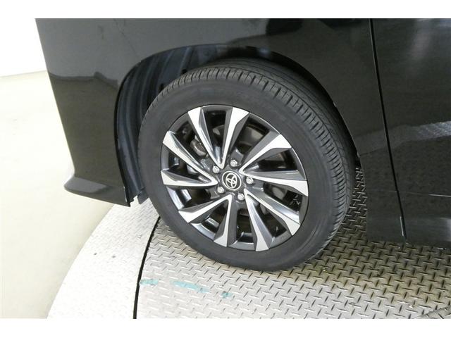 ヴォクシー Ｓ－Ｚ　ＤＶＤ再生機能　スマートキープッシュスタート　両側電動パワースライドドア　パワーウインドウ　ＥＴＣ車載器　ＬＥＤライト　デュアルエアコン　アルミホイール　盗難防止装置　横滑り防止機能　キーフリー（38枚目）