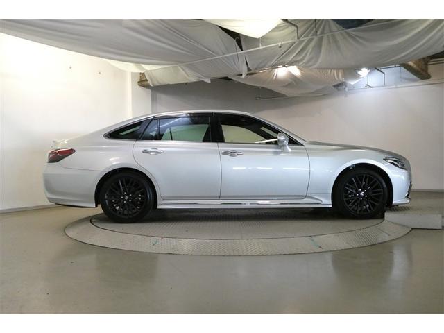 クラウンハイブリッド RS リミテッドII 地デジTV 横滑り防止装置 盗難防止装置 電動パワーシート 本革シート エアバッグ LEDヘッド オートクルーズ バックモニター ナビTV DVD ABS スマートキー エアコン キーレス ETC(5枚目)