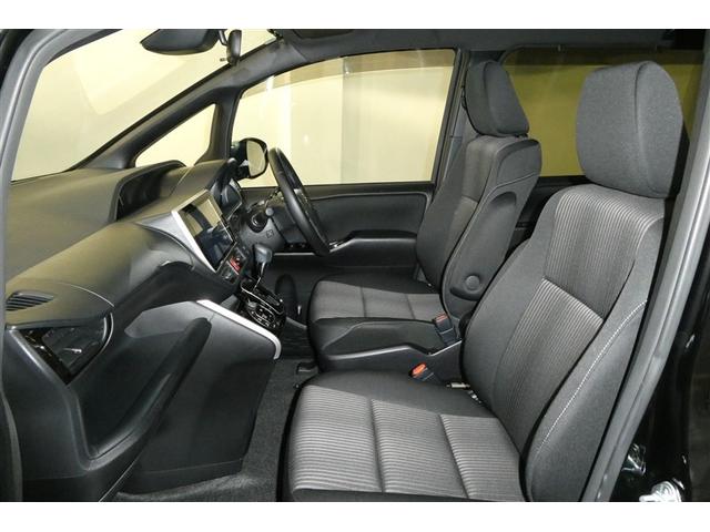 ヴォクシー ＺＳ　煌ＩＩ　スマートキー・プッシュスタート　バックガイドモニター　セキュリティアラーム　両側パワスラドア　ＥＴＣ車載器　地デジテレビ　ＶＳＣ　ＬＥＤライト　助手席エアバック　キーレスエントリー　ＡＣ　パワステ（13枚目）