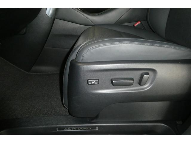 アルファード ２．５Ｓ　Ｃパッケージ　両電動ドア　Ｂモニタ　地デジ　エアロ　ＤＶＤ再生可能　パノラマルーフ　リアオートエアコン　ナビテレビ　横滑り防止　クルコン　セキュリティ　ＥＴＣ車載器　ＬＥＤヘッドライト　スマートキー　エアコン　３列（17枚目）