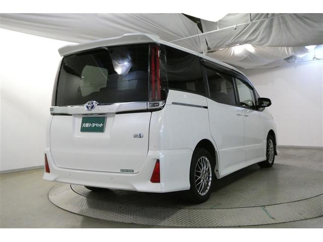 ノア ハイブリッドＳｉ　ＡＢＳ　横滑り防止機能　ダブルエアコン　エアバッグ　オートクルーズコントロール　フルフラット　盗難防止システム　片側電動スライドドア　ナビＴＶ　ＬＥＤライト　３列シート　メモリーナビ　ＥＴＣ　キーレス（8枚目）