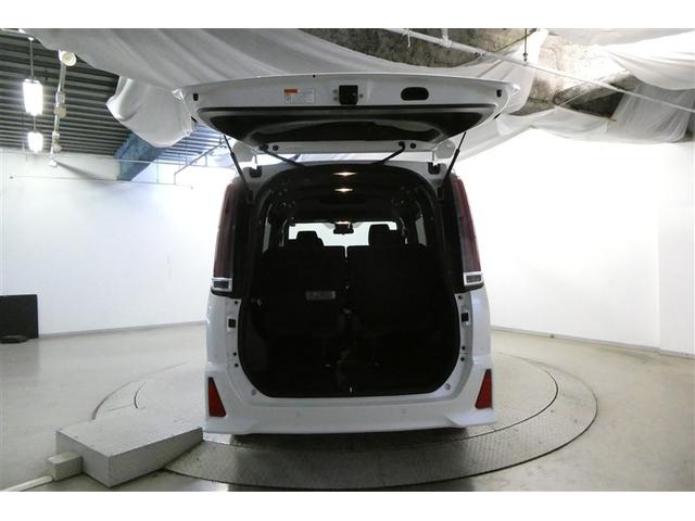 ノア ハイブリッドＳｉ　ＡＢＳ　横滑り防止機能　ダブルエアコン　エアバッグ　オートクルーズコントロール　フルフラット　盗難防止システム　片側電動スライドドア　ナビＴＶ　ＬＥＤライト　３列シート　メモリーナビ　ＥＴＣ　キーレス（9枚目）