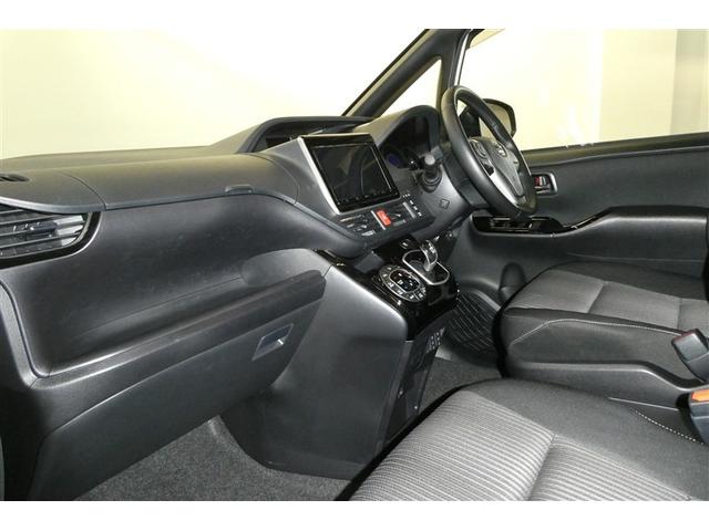 ノア ハイブリッドＳｉ　ＡＢＳ　横滑り防止機能　ダブルエアコン　エアバッグ　オートクルーズコントロール　フルフラット　盗難防止システム　片側電動スライドドア　ナビＴＶ　ＬＥＤライト　３列シート　メモリーナビ　ＥＴＣ　キーレス（12枚目）