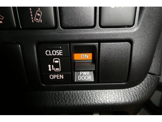 ノア ハイブリッドＳｉ　ＡＢＳ　横滑り防止機能　ダブルエアコン　エアバッグ　オートクルーズコントロール　フルフラット　盗難防止システム　片側電動スライドドア　ナビＴＶ　ＬＥＤライト　３列シート　メモリーナビ　ＥＴＣ　キーレス（19枚目）