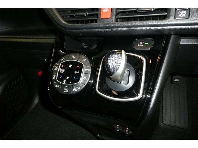 ノア ハイブリッドＳｉ　ＡＢＳ　横滑り防止機能　ダブルエアコン　エアバッグ　オートクルーズコントロール　フルフラット　盗難防止システム　片側電動スライドドア　ナビＴＶ　ＬＥＤライト　３列シート　メモリーナビ　ＥＴＣ　キーレス（27枚目）