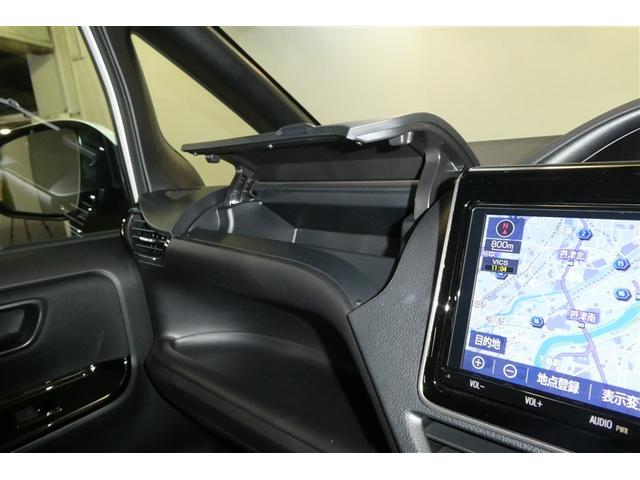 ノア ハイブリッドＳｉ　ＡＢＳ　横滑り防止機能　ダブルエアコン　エアバッグ　オートクルーズコントロール　フルフラット　盗難防止システム　片側電動スライドドア　ナビＴＶ　ＬＥＤライト　３列シート　メモリーナビ　ＥＴＣ　キーレス（32枚目）