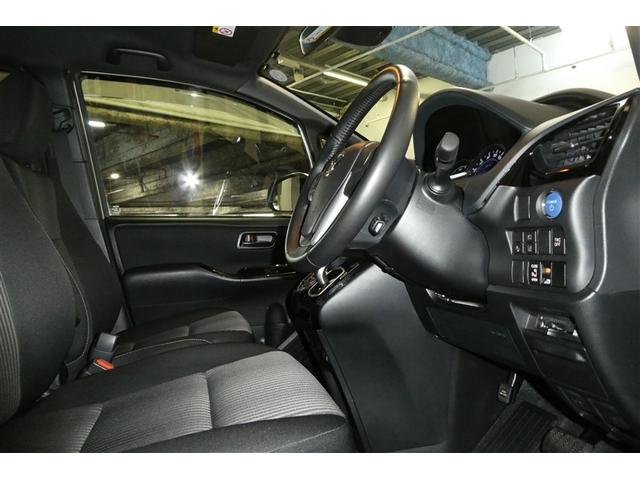 ノア ハイブリッドＳｉ　ＡＢＳ　横滑り防止機能　ダブルエアコン　エアバッグ　オートクルーズコントロール　フルフラット　盗難防止システム　片側電動スライドドア　ナビＴＶ　ＬＥＤライト　３列シート　メモリーナビ　ＥＴＣ　キーレス（35枚目）