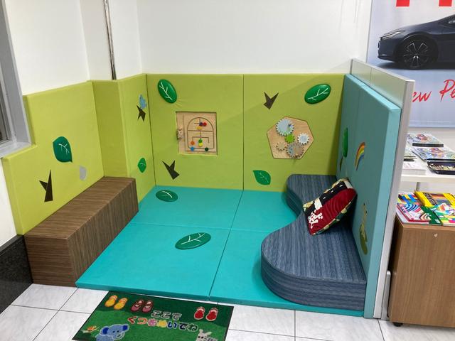 �L�b�Y�R�[�i�[���ݒu���Ă���܂��̂ŁA���񂲉Ƒ��ł����X���Ă��������B