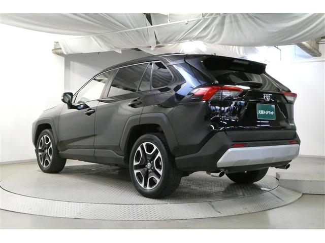 ＲＡＶ４ アドベンチャー　元試乗車　リヤカメラ　アルミ　クルーズＣ　カーナビ　ＬＥＤライト　イモビ　ＥＳＣ　スマキー　ＰＳ　ＥＴＣ付き　エアコン　４ＷＤ車　電動パワーシート　パワーウインドウ　サイドエアバッグ　ＡＢＳ　キーレス（6枚目）