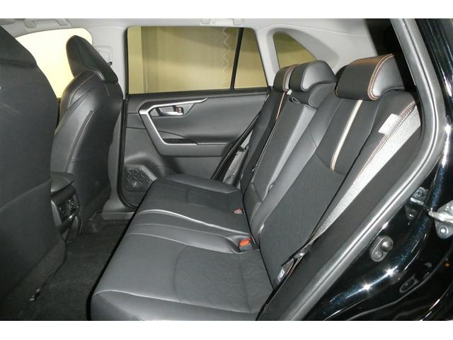 ＲＡＶ４ アドベンチャー　元試乗車　リヤカメラ　アルミ　クルーズＣ　カーナビ　ＬＥＤライト　イモビ　ＥＳＣ　スマキー　ＰＳ　ＥＴＣ付き　エアコン　４ＷＤ車　電動パワーシート　パワーウインドウ　サイドエアバッグ　ＡＢＳ　キーレス（14枚目）