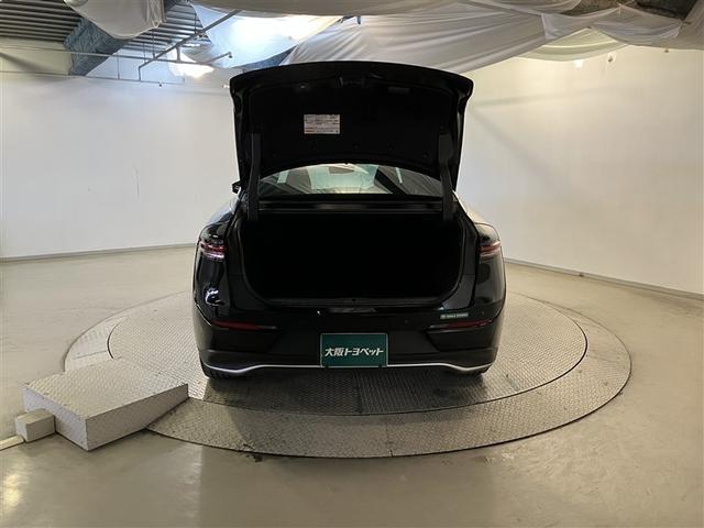 クラウンクロスオーバー Ｇアドバンスド　スマキー　ＬＥＤランプ　ＡＣ１００Ｖ　地デジＴＶ　横滑り防止機能　フルオートエアコン　クルーズコントロール　ＡＢＳ　バックモニター　ＥＴＣ　キーレス　Ｐシート　ＡＵＸ　ドライブレコーダー　エアバッグ（9枚目）